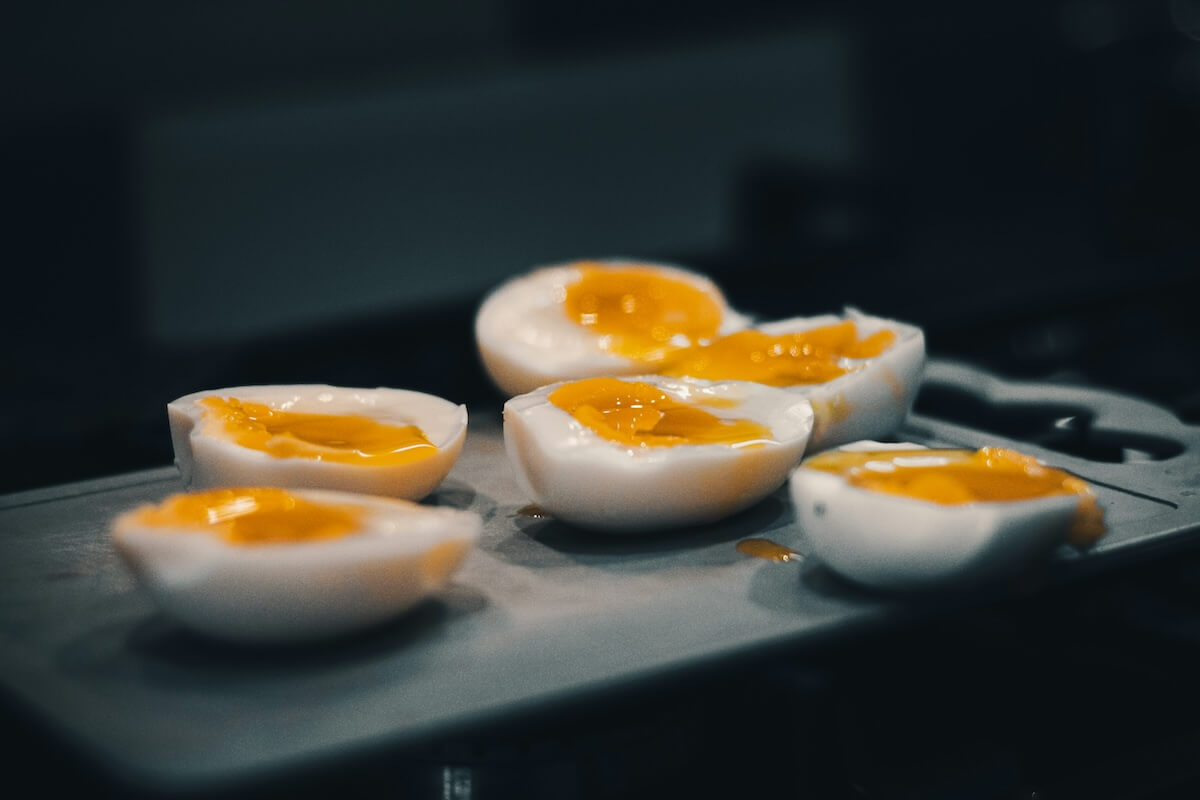 Unsplash: Soft boiled eggs by alexander belov