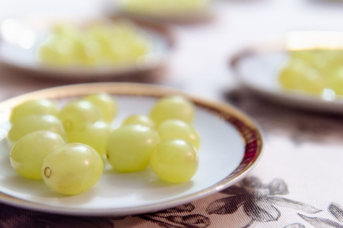 Shutterstock: New Year s Eve Celebration with Grapes