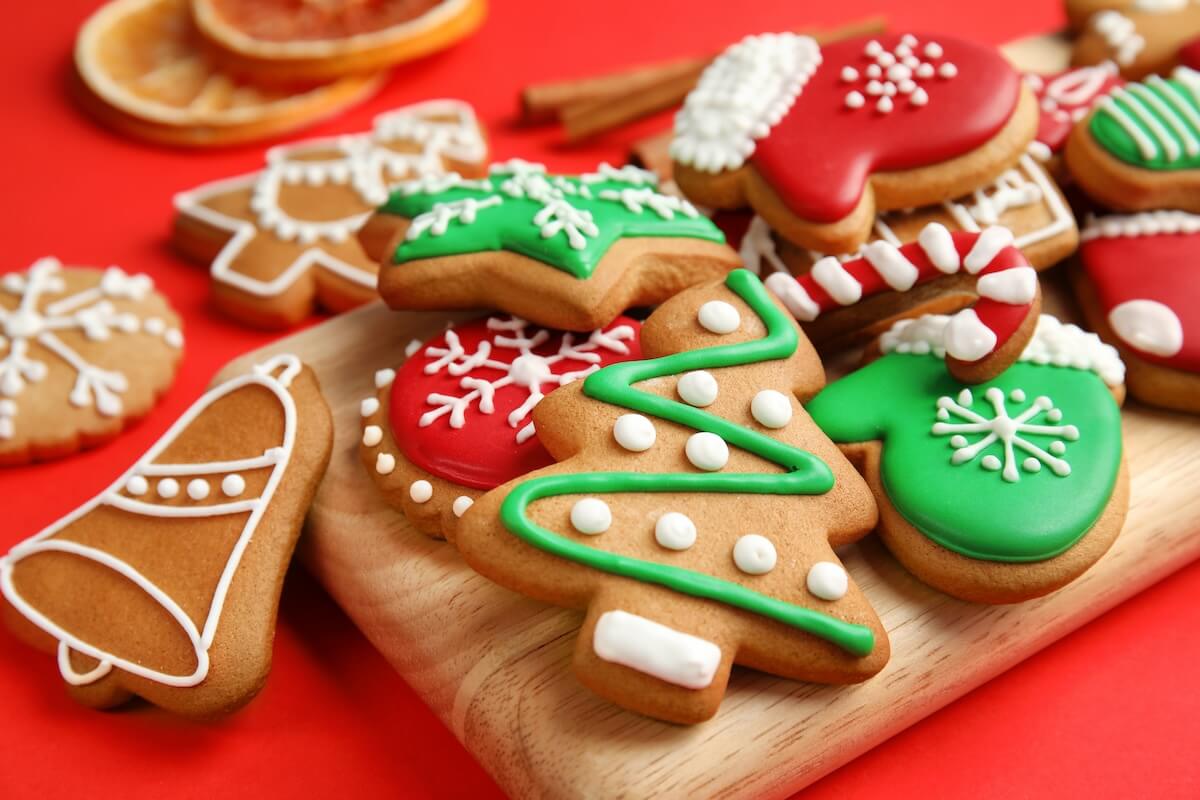Shutterstock: Tasty homemade Christmas cookies, closeup