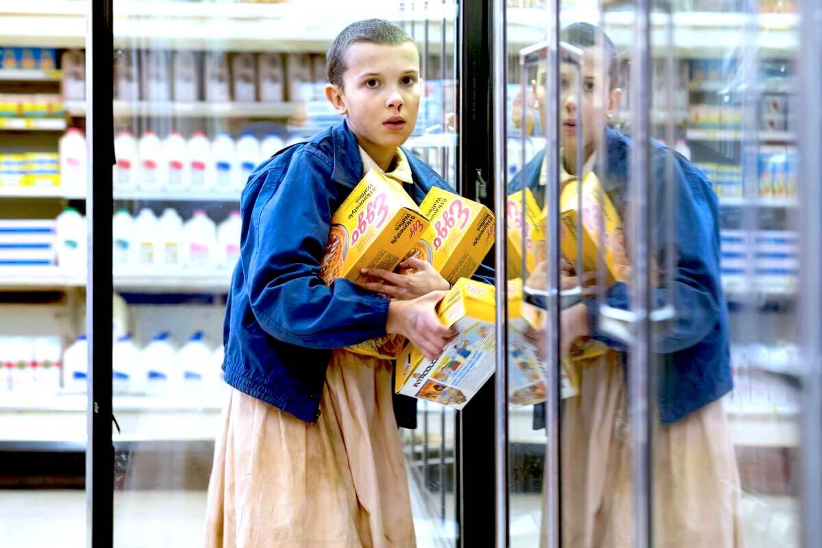 Stranger Things: Eleven stealing Eggo waffles