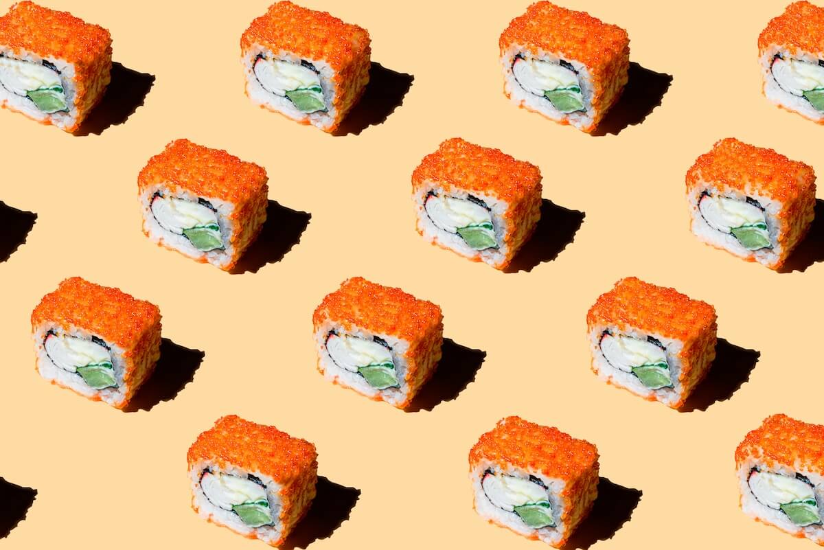 Unsplash: California rolls with roe by Anastasiia T