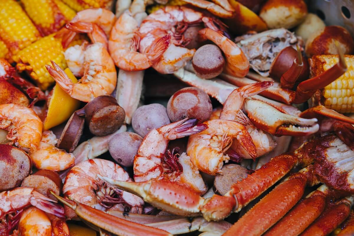 Unsplash: Shrimp and crab boil by Sunira Moses
