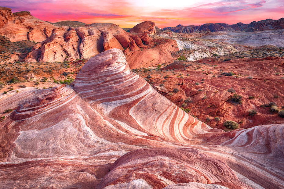 Shutterstock: Valley of Fire State Park, Nevada