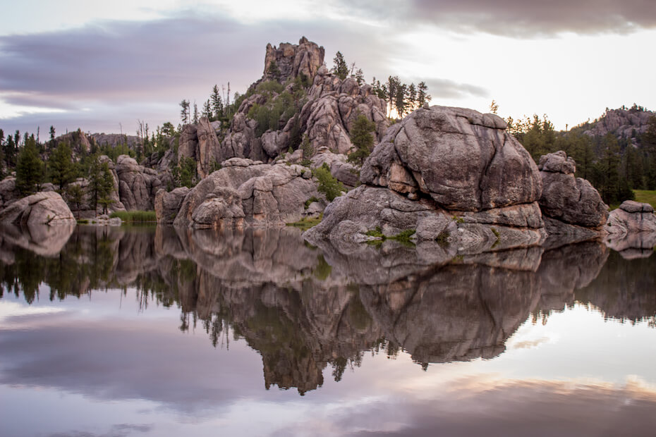 Shutterstock: Sylvan Lake South Dakota