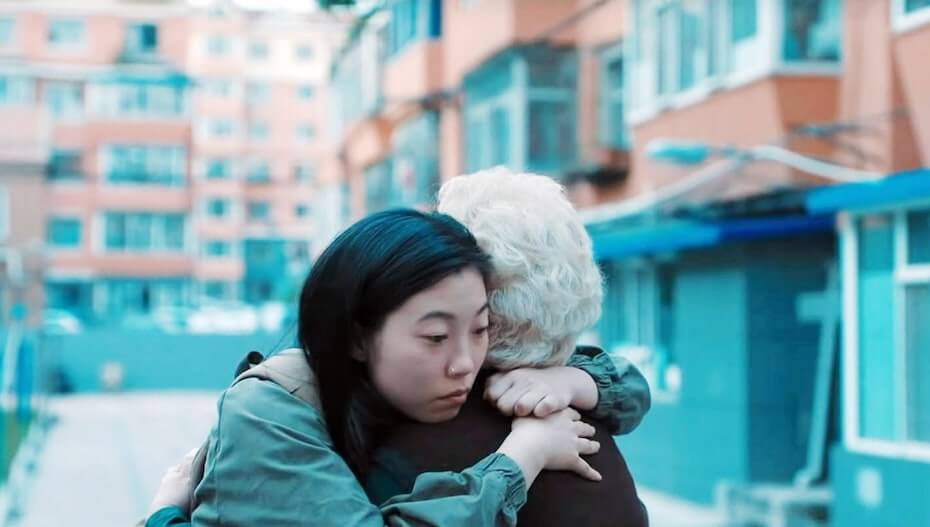 The Farewell: Billi hugs her grandmother