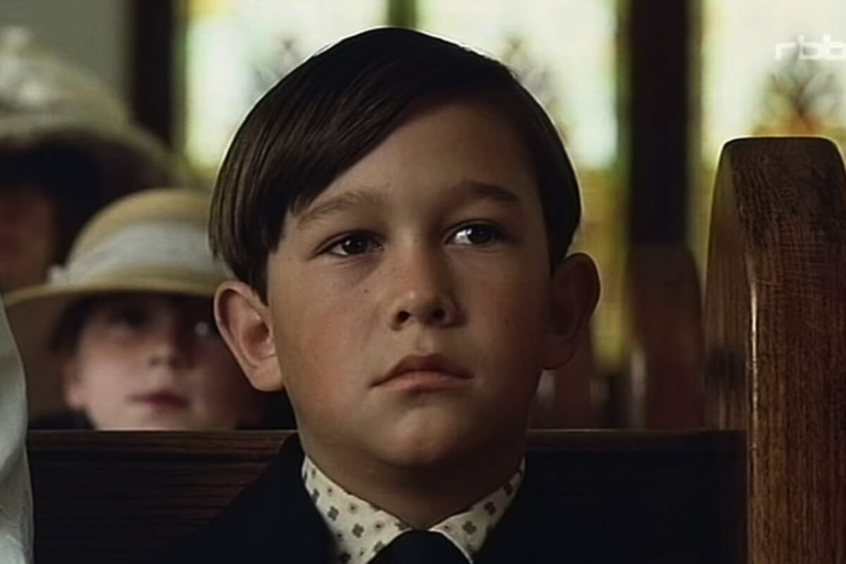 A River Runs Through It: Joseph Gordon-Levitt