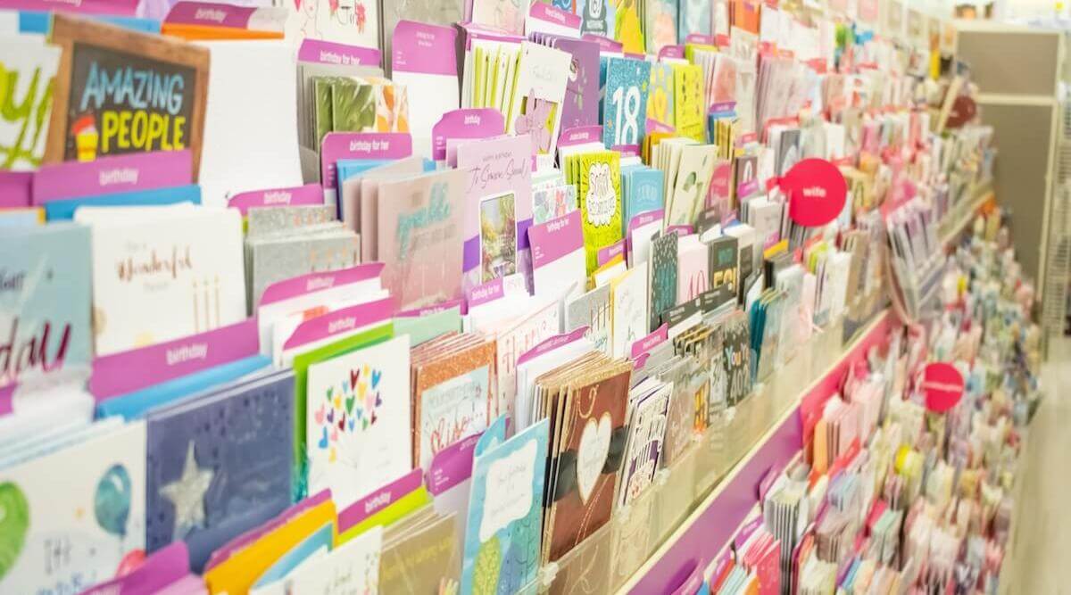 10 Things You Should ALWAYS Buy at the Dollar Store