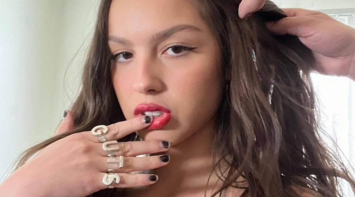 Olivia Rodrigo'S Mystery Ring: Is She Engaged?! - thcnerp