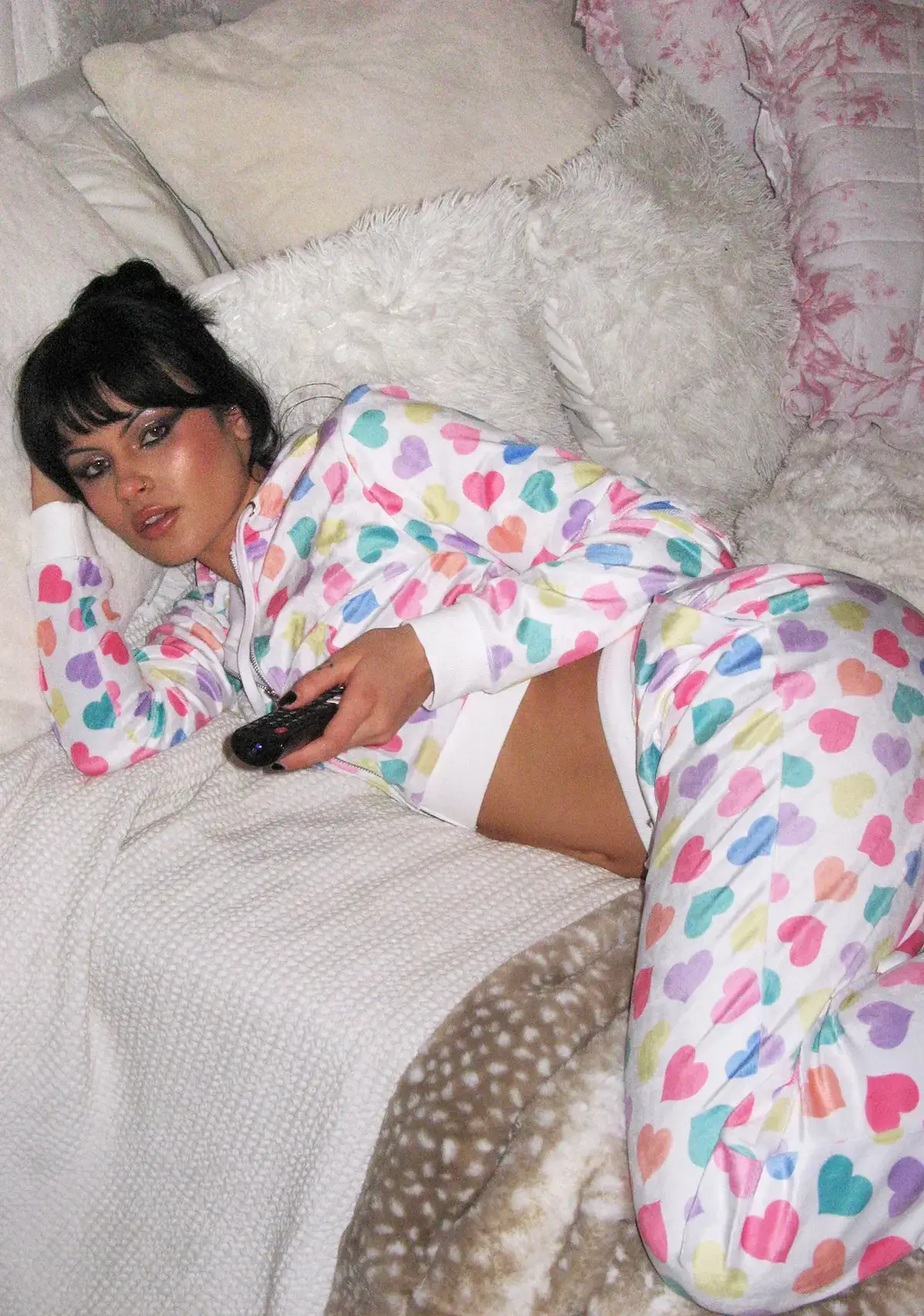 dolls kill sugar thrillz heart print sweatsuit