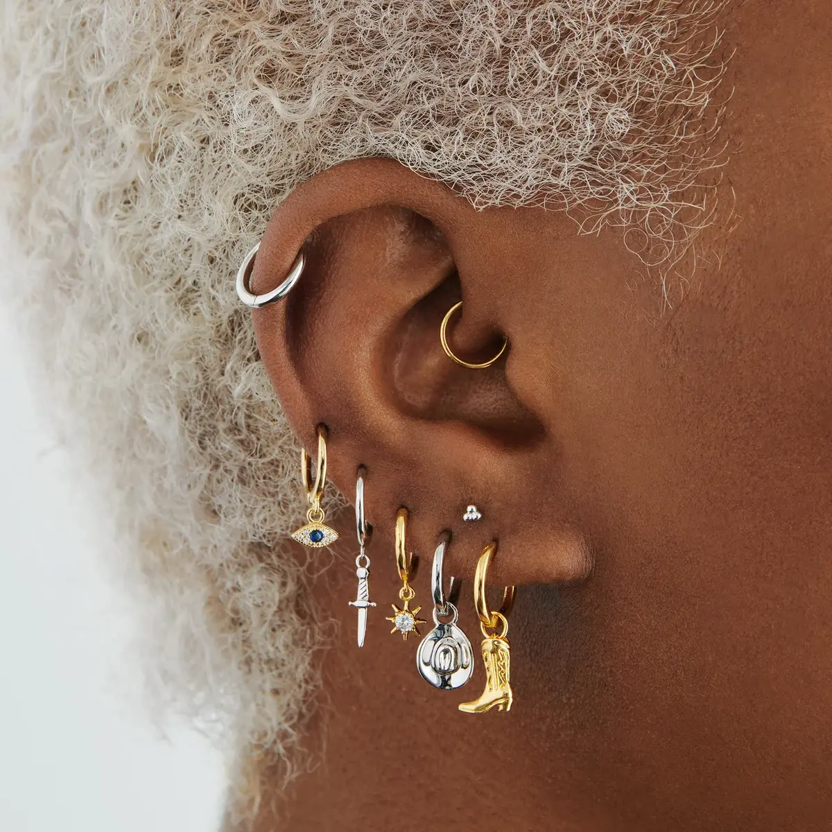 studs cowboy hat huggie