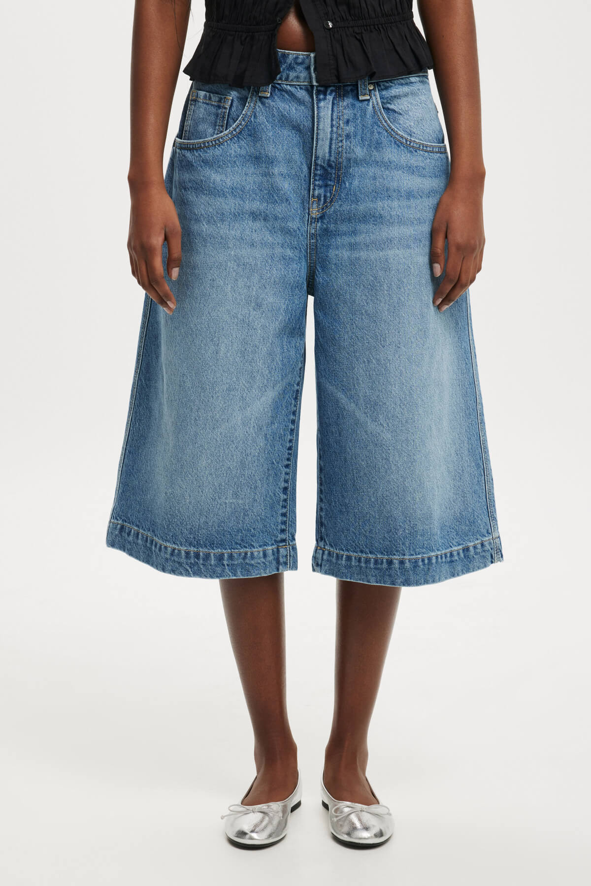 cotton on '90s baggy denim jorts