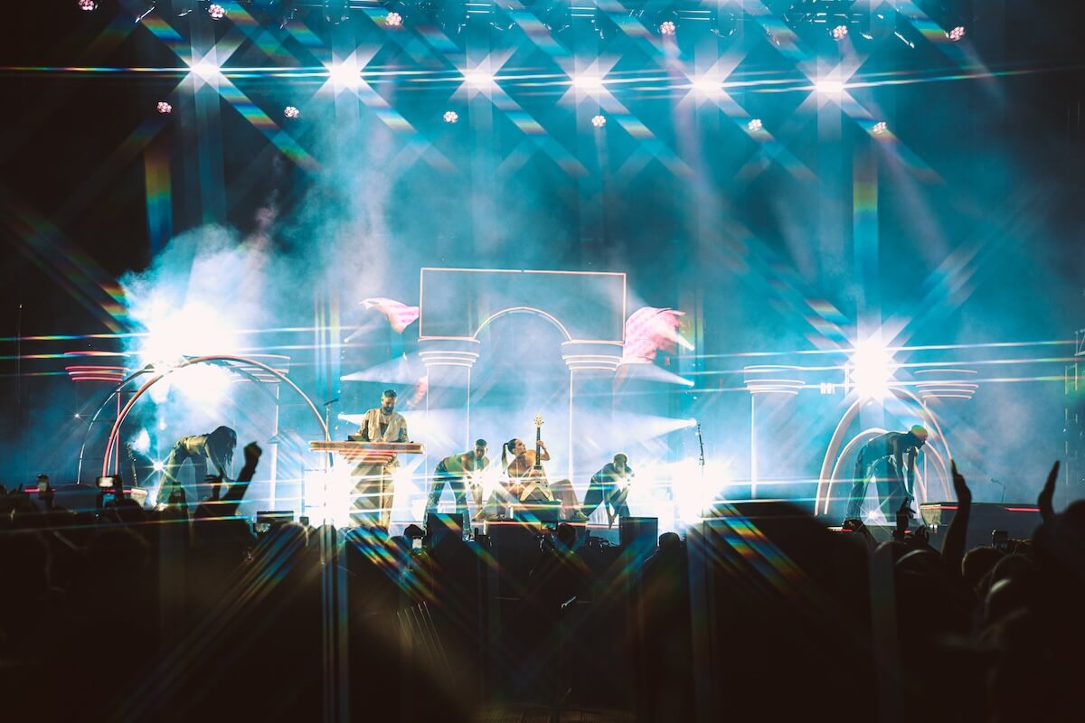 SOFI TUKKER on The Bread tour in Los Angeles 2024 - playing guitar