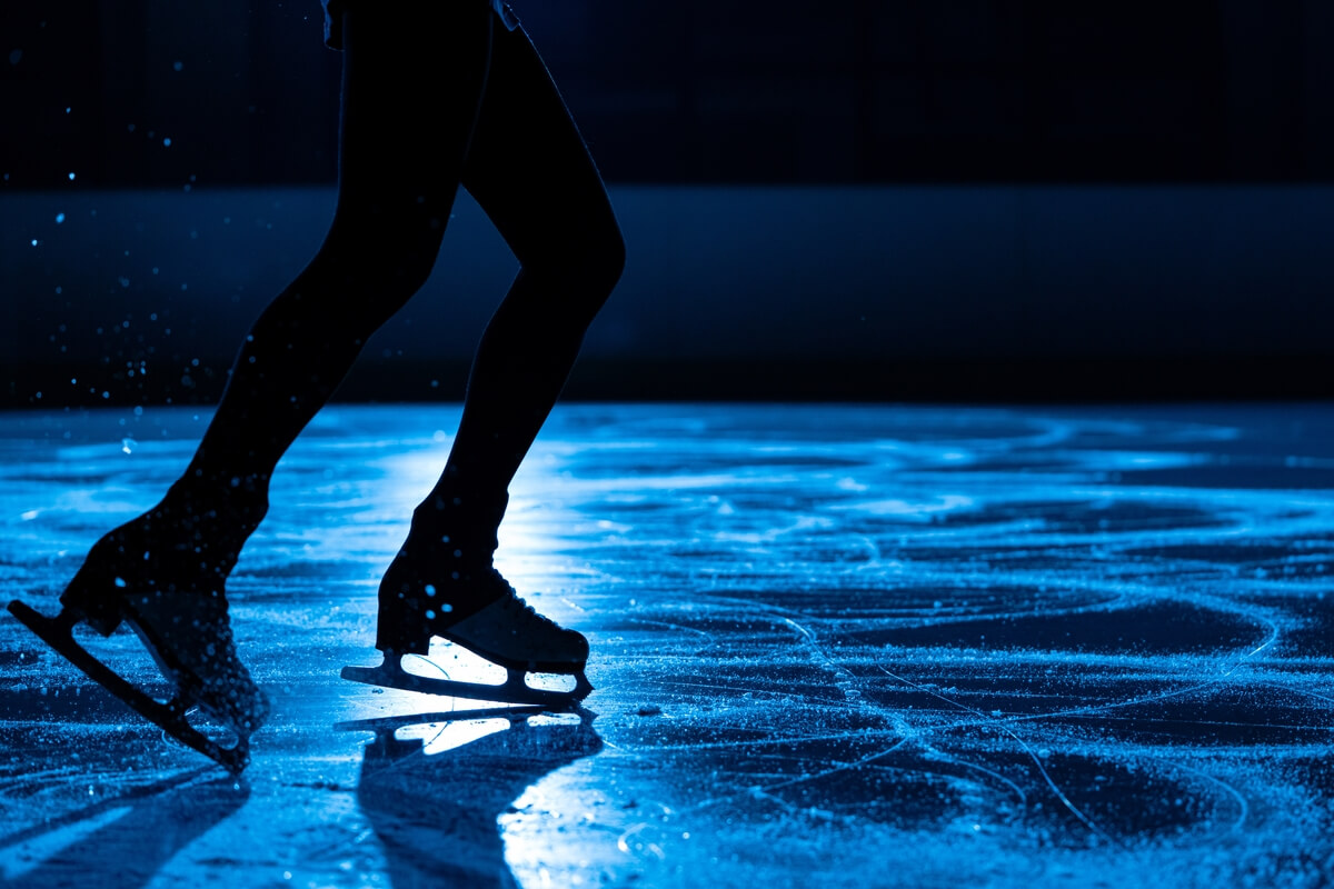figure skating silhouette