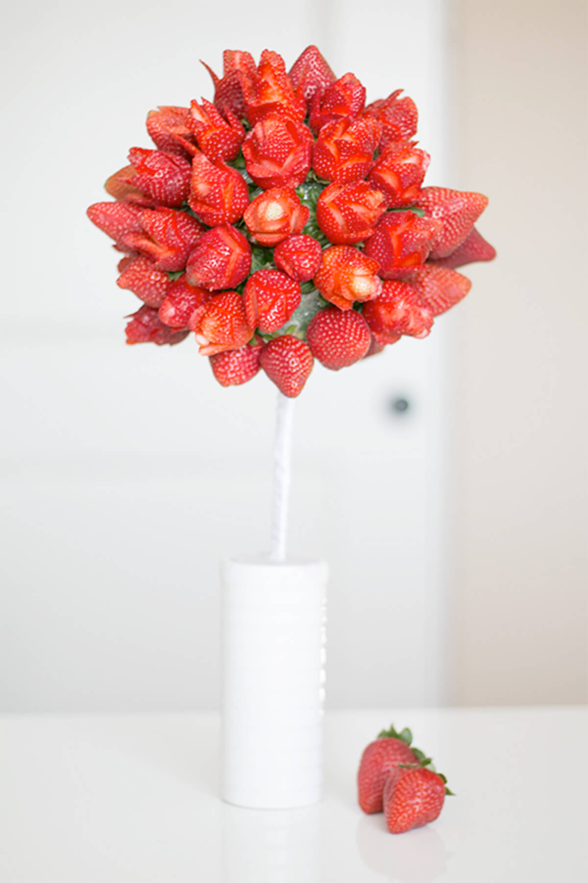 ash and crafts strawberry roses