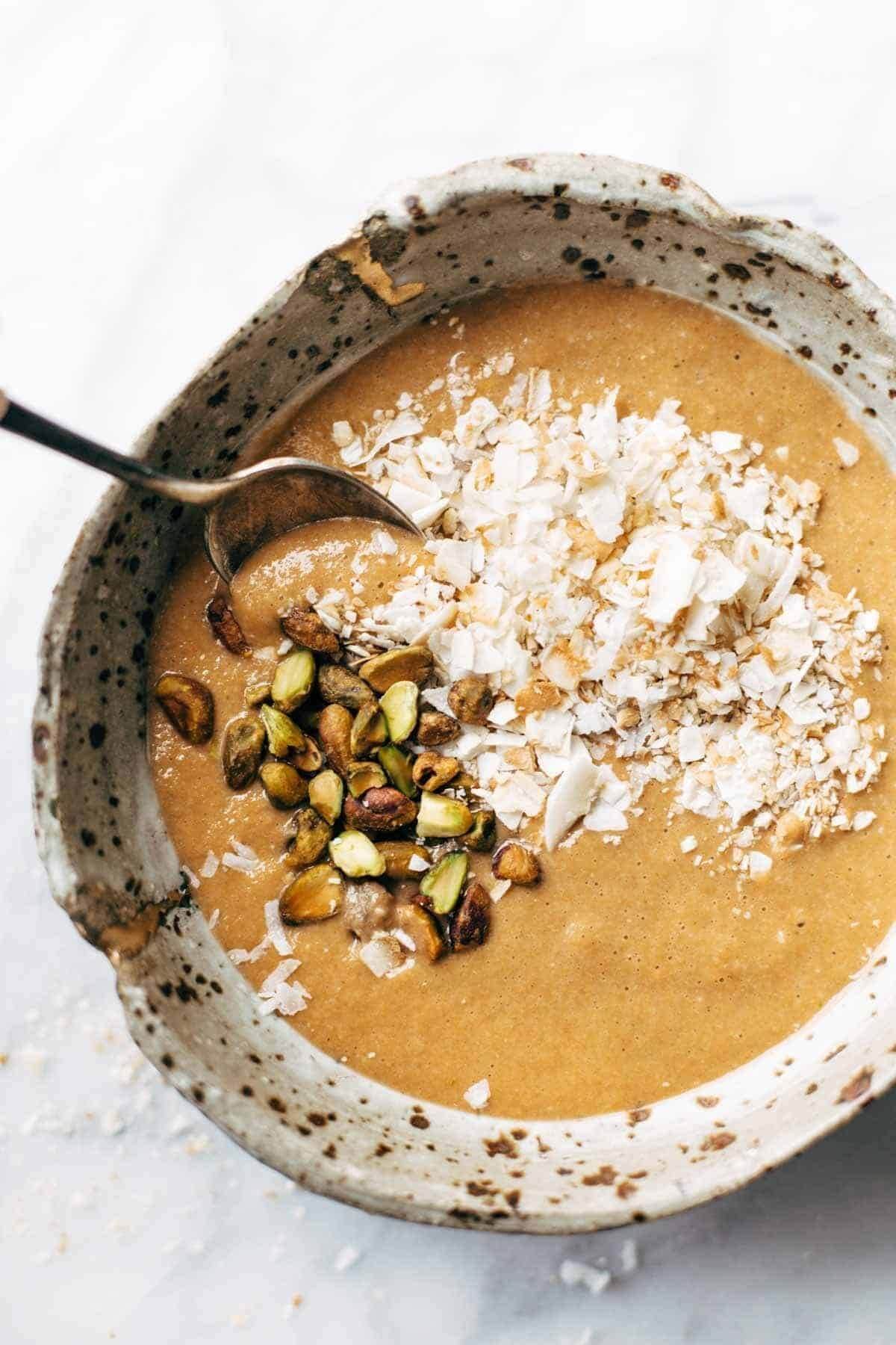 pinch of yum carrot cake smoothie bowl