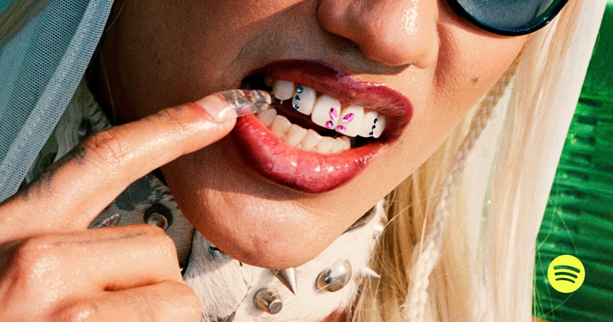 Spotify rosalia fan celebration