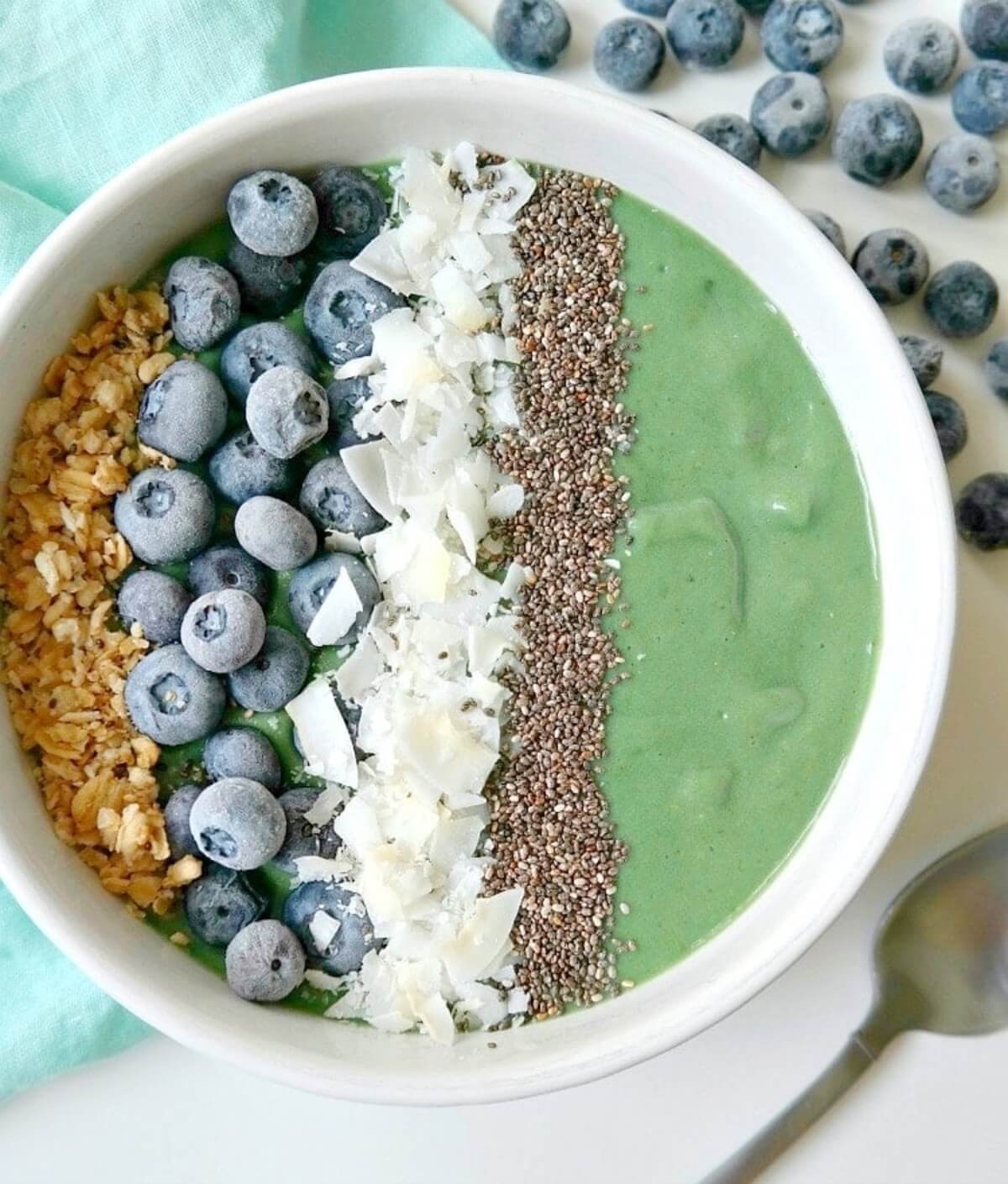 the glowing fridge mermaid smoothie bowl