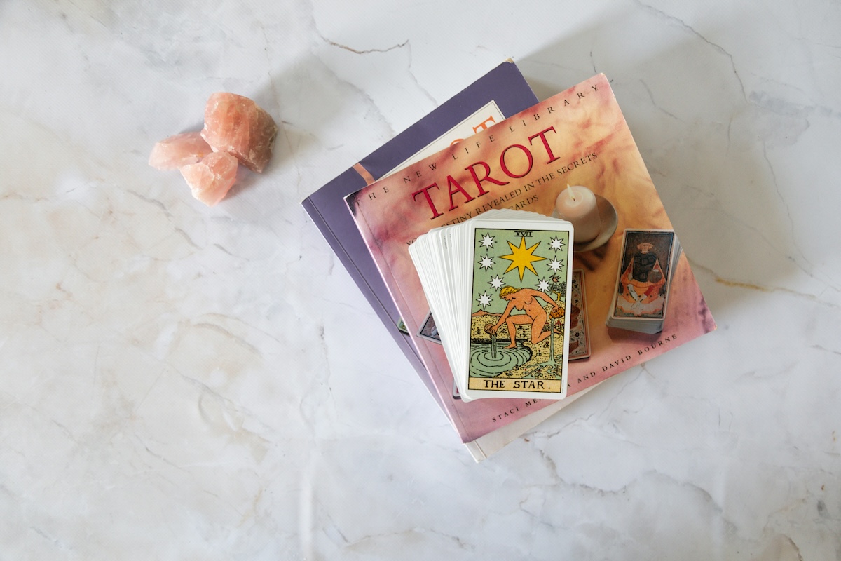 Unsplash: Playful tarot deck and crystals by Viva Luna Studios