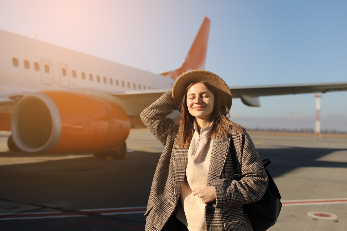 woman getting ready to hop on flight