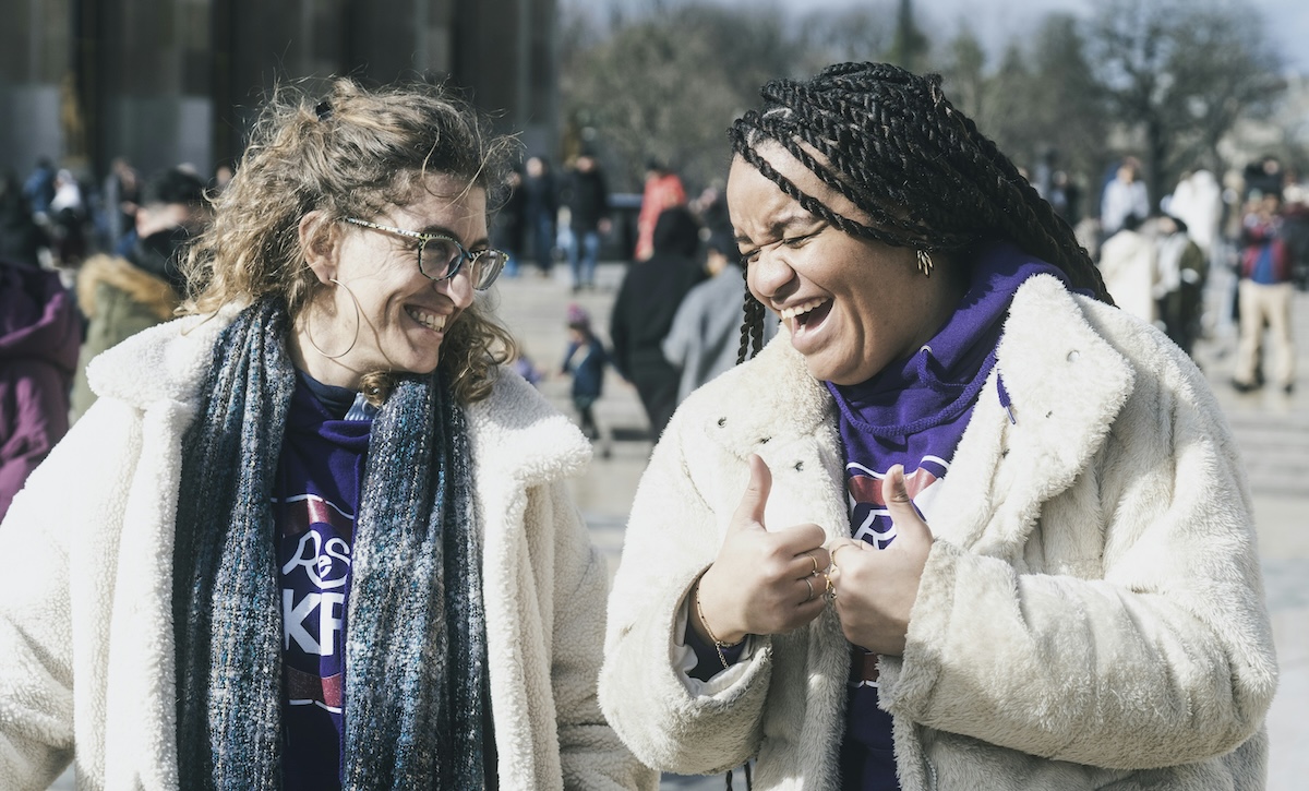 Unsplash: Friends laughing together by Jametiene Reskp