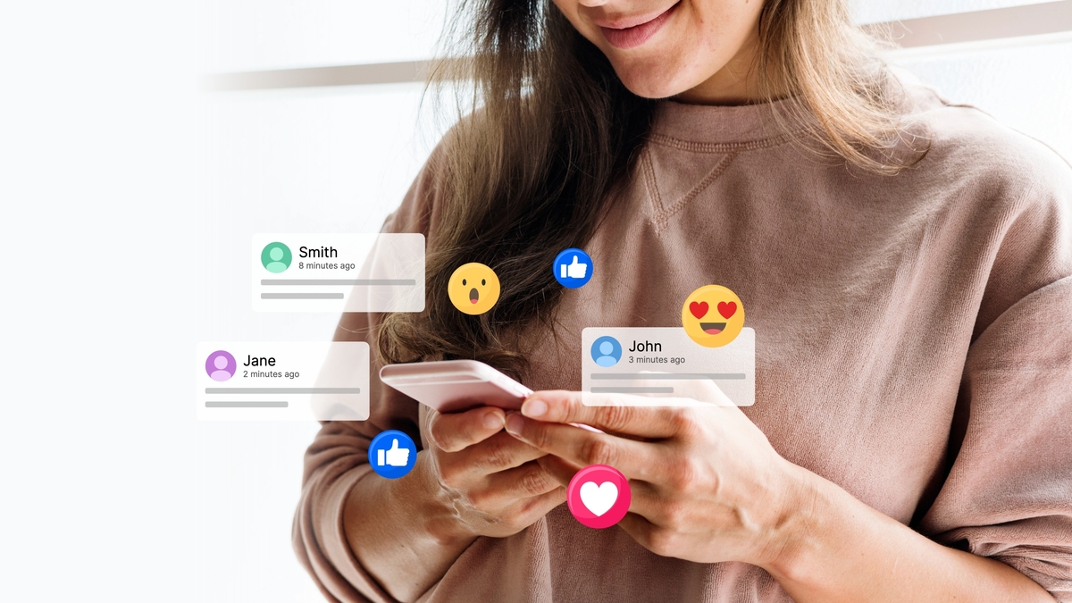 woman chatting on social media