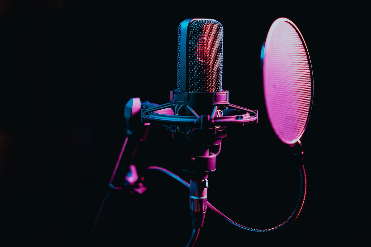 Pexels: recording microphone by Cristian Rojas