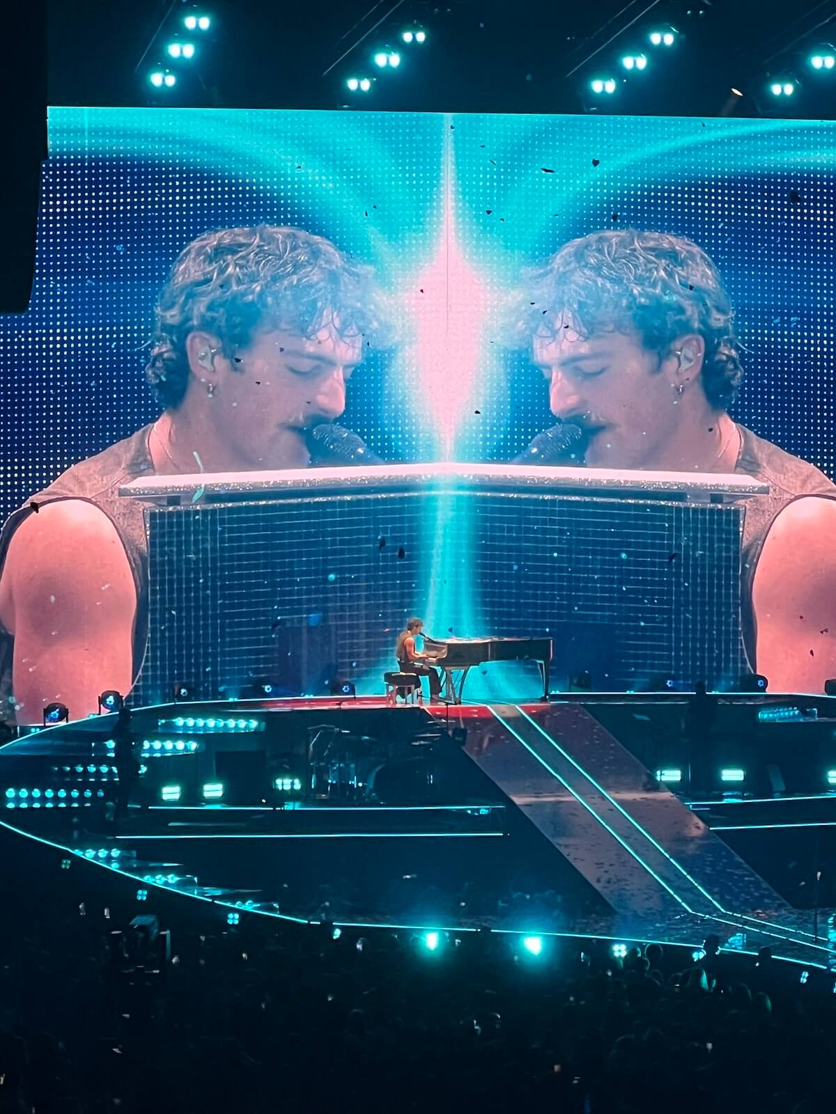 Benson Boone: American Heart Tour with Benson on piano in Fort Worth, Texas