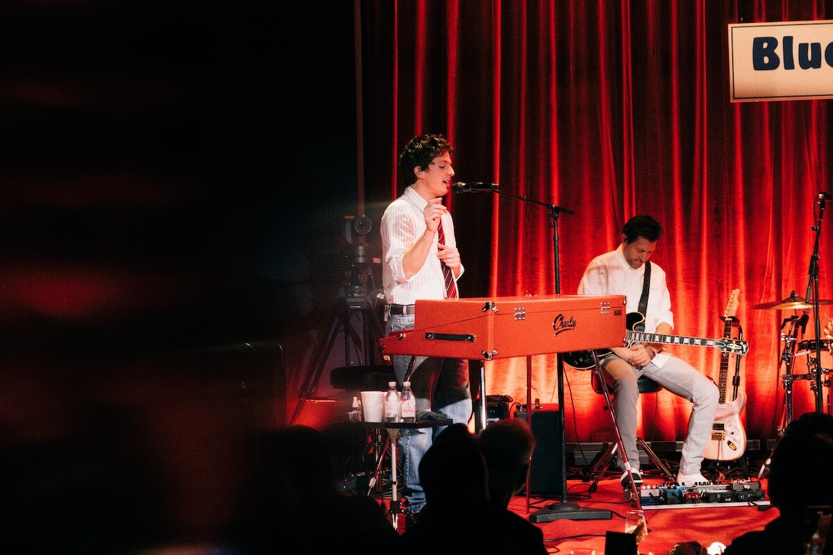 Charlie Puth at Blue Note Los Angeles 2025: Talking behind keyboard