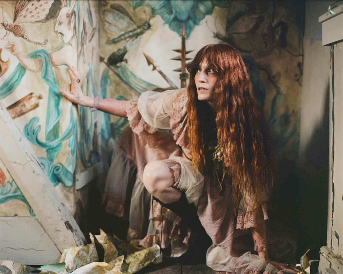 Florence + The Machine 'Everybody Scream' wallpaper promo image
