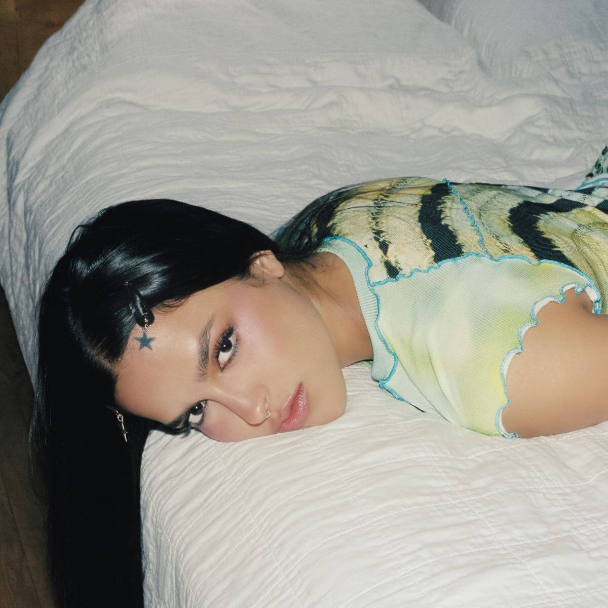 Gale Lo Que Puede Pasar bed promo photo