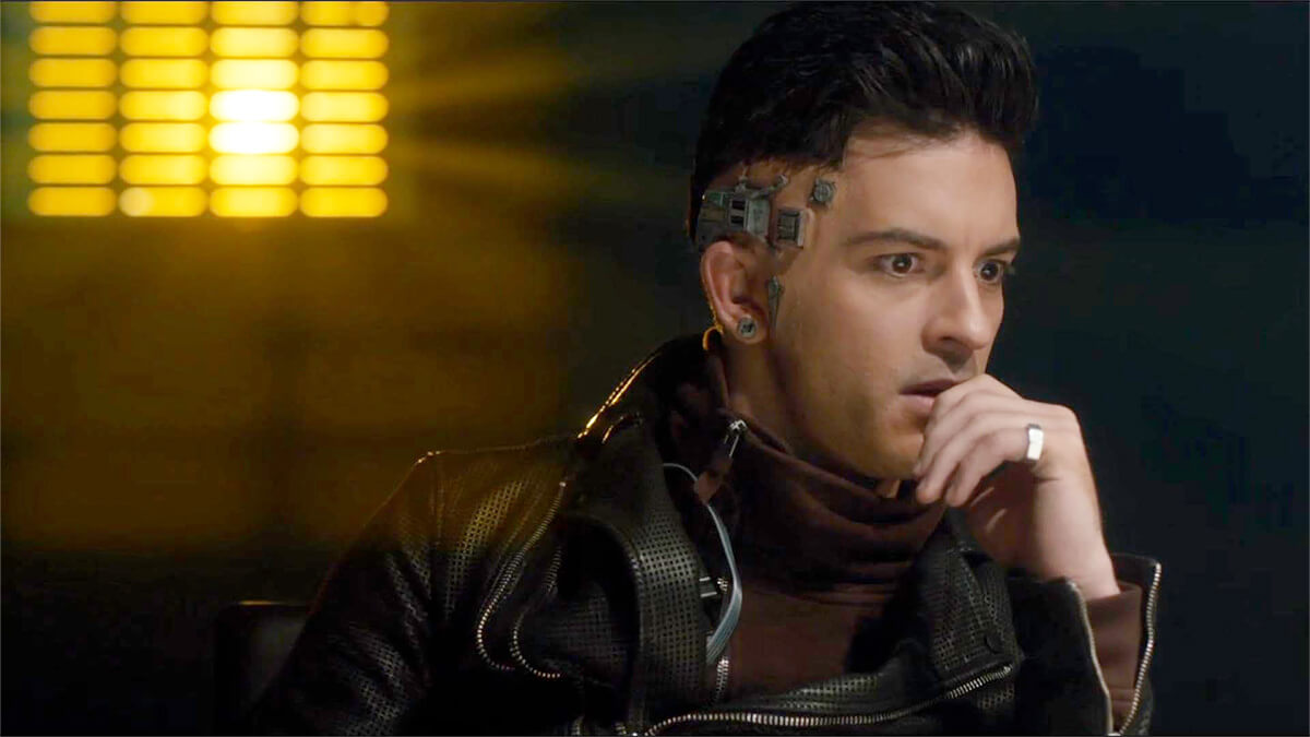 Jonathan Bailey in Doctor Who: Time Heist