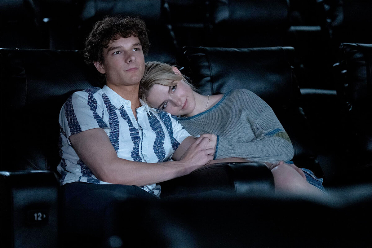 Mason Thames and Mckenna Grace in Regretting You